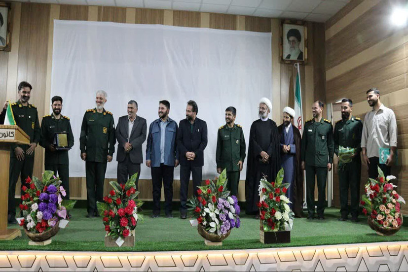 آیین سنگرسپاری فرماندهان بسیج دانش‌آموزی و بسیج فرهنگیان شهرستان بهار+تصاویر