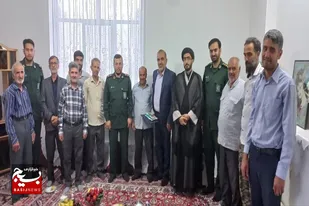 امروز عرصه جهاد با زبان است