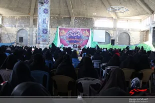 حضرت زهرا (س) معرف شخصيت واقعی يك زن مسلمان است