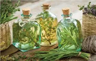 رونق تولید عرقیات و داروهای گیاهی با وجود شیوع کرونا