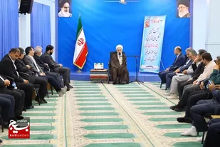 دیدار اعضای ستاد گرامیداشت هفته کار و کارگر مازندران با نماینده ولی فقیه در مازندران