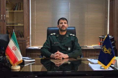 دهه فجر بهترین فرصت برای انعکاس دستاوردهای انقلاب اسلامی/جامعه ما باید هر چه سریع‌تر به سمت فرهنگ فاطمی (س) پیش برود