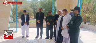 غبارروبی از مزار شهدای گمنام دانشگاه ولایت ایرانشهر