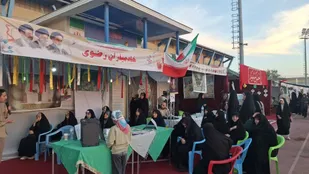 غرفه خادمیاران رضوی استان در نمایشگاه کنگره ۲۷۵۰ شهید