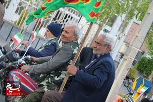 جشن شادی خلیل آبادی ها در حمایت از تنبیه متجاوز صهیونیستی