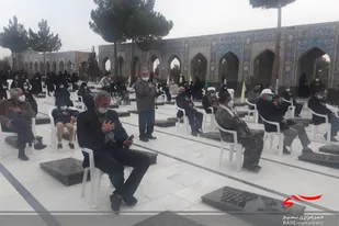 غبارروبی و عطرافشانی گلزار شهدا دامغان برگزار شد