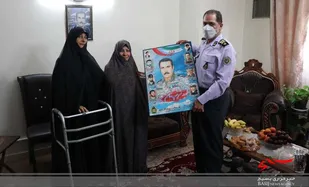 فرمانده نیروی پدافند هوایی ارتش با خانواده شهید قاسم حمید دیدار کرد