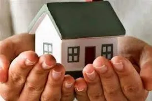 تحویل یک واحد مسکن مددجویی در شهرستان رباط کریم