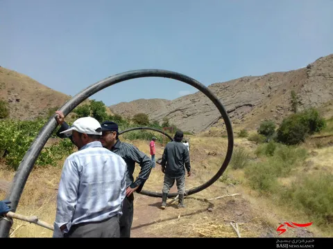 لوله گذاری آب کشاورزی در روستای آرموت انجام شد