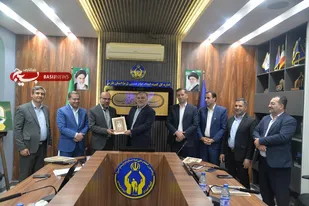 تقدیر از بسیجیان کمیته امداد امام خمینی(ره) استان فارس در آیین بزرگداشت هفته بسیج