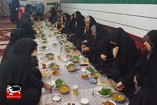 سفره اطعام ام المومنین در سرخه پهن شد