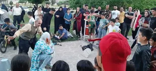 نمایش خیابانی سوغات فرنگ