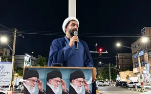 استغاثه به امام زمان(عج)؛ بال مهم حفظ انقلاب است