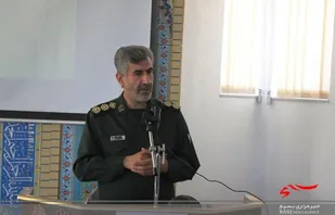 دفاع جوانان از انقلاب همچنان ادامه دارد