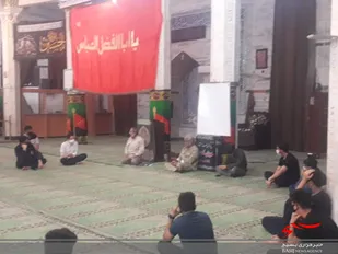 دورهمی شهدایی حلقه شهیدان ابراهیم هادی و محسن حججی در شهر بوشهر