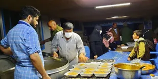 توزیع ۱۲ هزار پرس غذای گرم بین آوارگان سوری