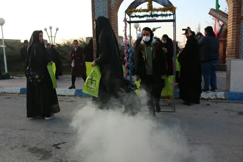 دختران دانش آموز فراهانی عازم سرزمین نور شدند