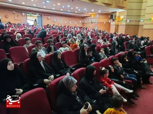 اردوی نجومی بسیجیان حوزه حضرت فاطمه(س) در رصد خانه و نمایشگاه کانون مریم قم