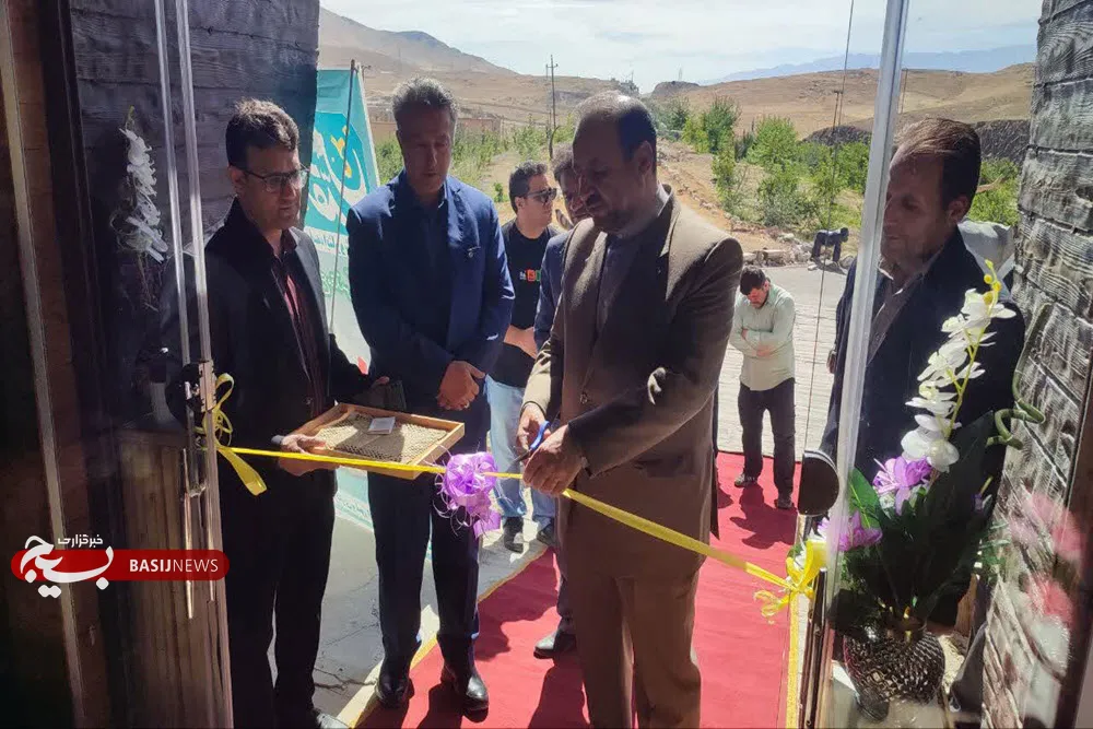 «کشتی نوح» به مقصد تازه گردشگری شهری نهاوند تبدیل میشود «کشتی نوح» به مقصد تازه گردشگری شهری نهاوند تبدیل میشود