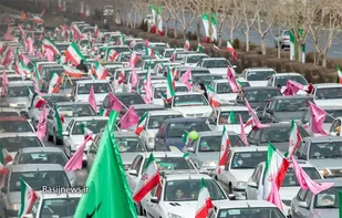 لبخند مردم استان مرکزی به بهار چهل و چهارم انقلاب