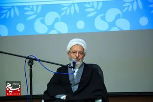 بدون کنترل بر اعمال و رفتار خود نمی توان جامعه را هدایت کرد