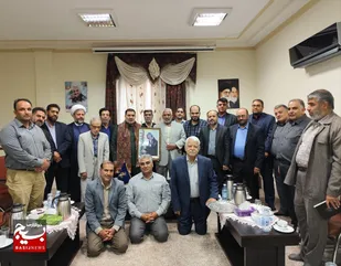 مداحان و شورای هیئات مذهبی کرمان با سردار نظری دیدار کردند