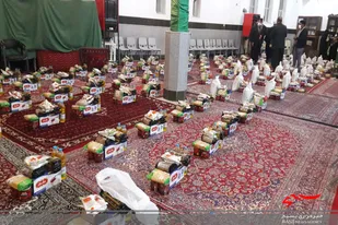 توزیع کمک&zwnj;های مؤمنانه بسیجیان پایگاه شاهد و خیرین مسجد قبا در همدان