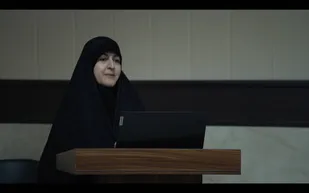 شبکه&zwnj;سازی بانوان استاد، زمینه&zwnj;ساز کمک به حل مسائل کشور است/ ضرورت تسهیل مسیر ارتقای علمی بانوان با توجه به نقش&zwnj;های خانوادگی
