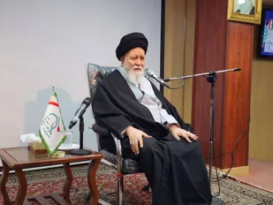 بسیج طلاب و اساتید حوزه باید تقویت شود/مردم پای آرمان انقلاب ایستاده اند