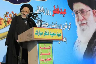 انقلاب اسلامی ایران با بهره&zwnj;گیری از ارزش های ناب اسلام، غرب را به زانو درآورد