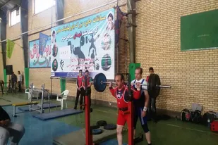 برگزاری مسابقات پاورلیفتینگ ملایر گرامیداشت شهدای مدافع حرم