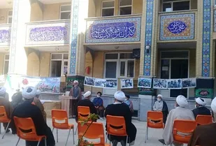 غلبه بر تحریف&zwnj;ها مقدمه پیروزی بر تهدید و تحریم ها است