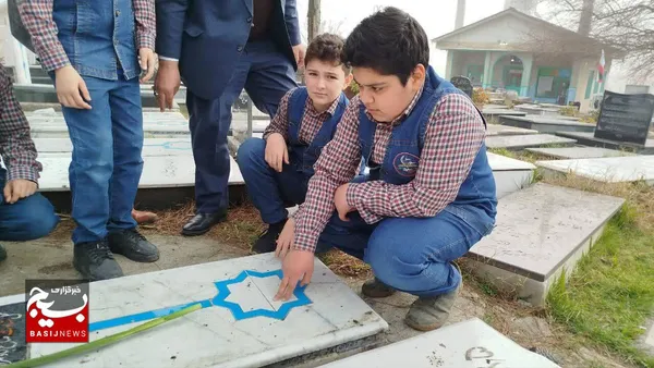  گلباران مزارشهدا در تالش