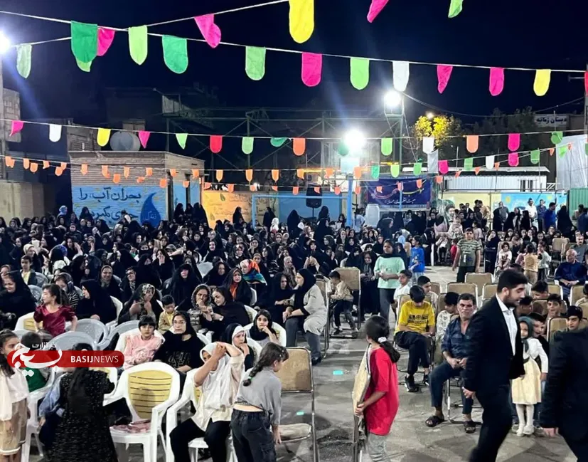 حضور مسئول نمایندگی ولی‌فقیه در سپاه حضرت صاحب‌الزمان(عج) استان اصفهان در یادواره شهدای بوستان زر