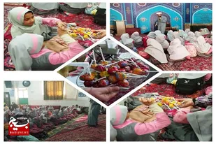 حضور دانش آموزان مدرسه در مسجد محله در سرخه