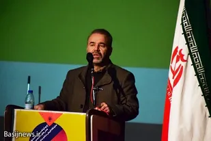 هنرمندان با به تصویر کشیدن ارزش&zwnj;ها و اندیشه&zwnj;های انقلاب رسالت خود را انجام داده&zwnj;اند
