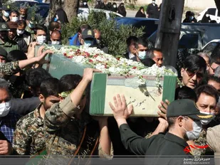 تشییع باشکوه پیکر مطهر شهید مدافع حرم در ساوه