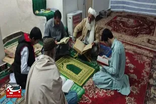 کلام وحی به همت بسیجیان در روستای کله گزان سراوان پیچیده شد