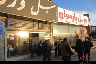 بازدید خبرنگاران ملایری از واحدهای تولیدی روستای دهنو آورزمان
