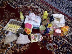 کمک بسیجیان محله اسلامی شهرک شهید بهشتی به خانواده های نیازمند