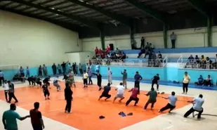 مسابقات طناب&zwnj;کشی بسیجیان به میزبانی تربیت بدنی سپاه استان ایلام برگزار شد