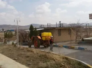 خیابان ها و معابر روستای خم پیچ خوانسار ضدعفونی شد