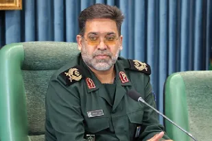 مسائل امروز کشور نتیجه خودفروختگی برخی خواص در برابر دشمن است