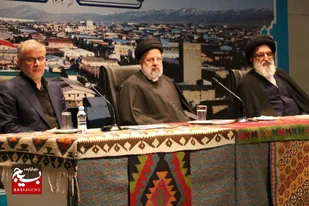 حضور رئیس جمهور در جمع فعالان اقتصادی استان البرز+تصاویر