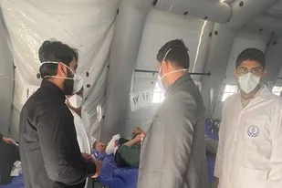 کمک رسانی دانشجویان بسیجی به بخش کرونایی بیمارستان مسلمین شیراز