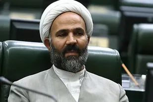 مسوولین، کشور را از خدمات نیروهای انقلابی محروم نکنند