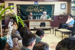 نشست هم&zwnj;اندیشی معاون جوانان عاشورایی ستاد مرکزی هیأت رزمندگان اسلام با مسئولین این ستاد در استان همدان