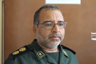 تلاش دشمنان بی هویت کردن نسل جوان