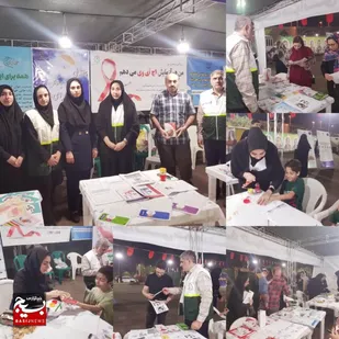 غرفه بسیج جامعه پزشکی و مرکز بهداشت دزفول در خدمت بازدیدکنندگان نمایشگاه دفاع مقدس