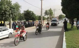 رژه خودرویی در شهرستان لردگان برگزار شد